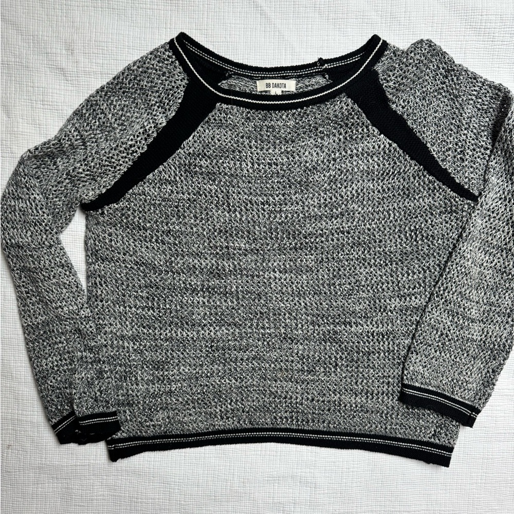 BB Dakota Knit Sweater Size M